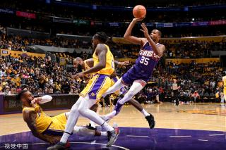 充满变数的 充满变数的